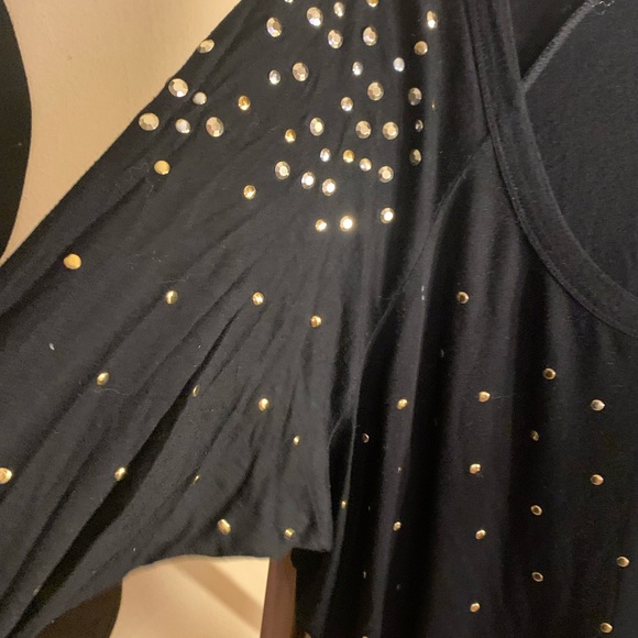 Top - Picture 2 of 2